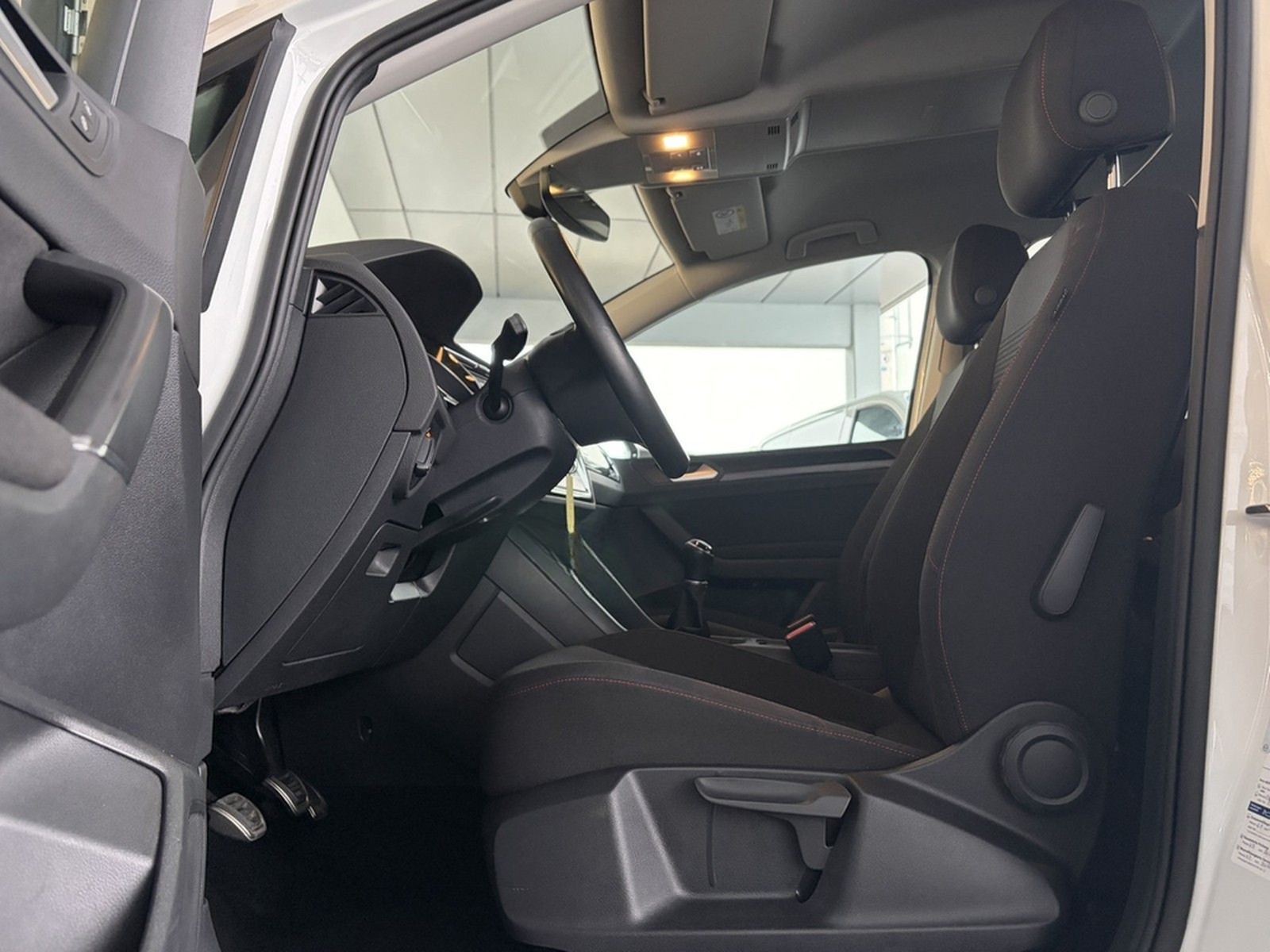 Volkswagen Touran R-Line Sound BMT/Start-Stopp foto 18