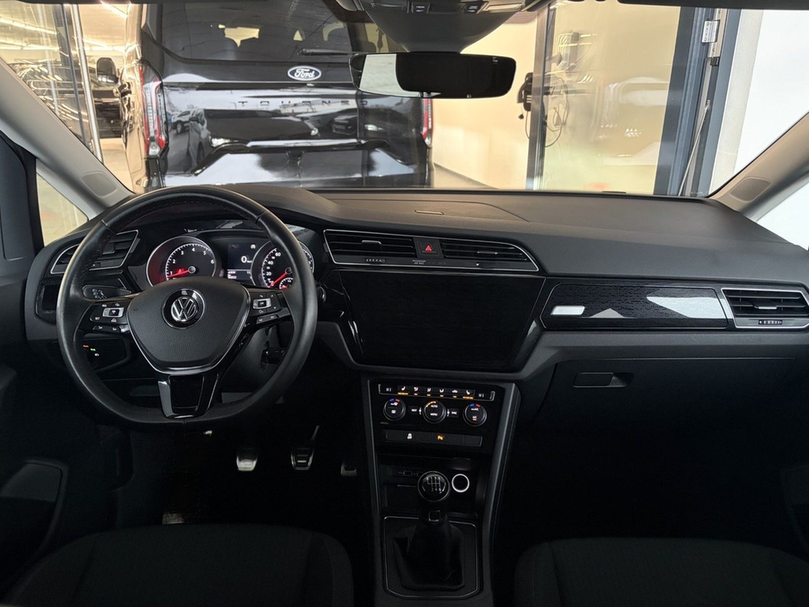 Volkswagen Touran R-Line Sound BMT/Start-Stopp foto 10