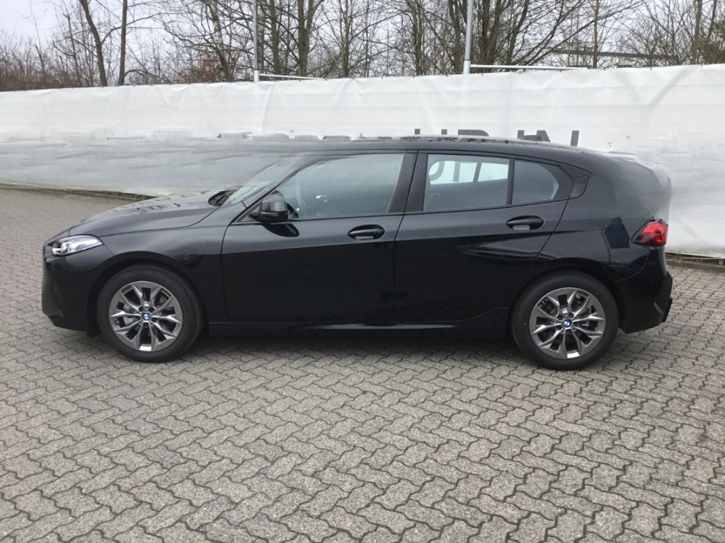 BMW 120 iA Limo Navi  FLA 17'' adLED Kamera Komf-Zug foto 5