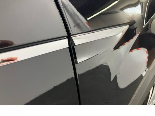 Volkswagen T-Roc 1.5 TSI DSG LED NAV AHK ACC KAMERA R-Line foto 18