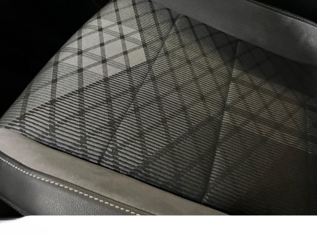 Volkswagen T-Roc 1.5 TSI DSG LED NAV AHK ACC KAMERA R-Line foto 20