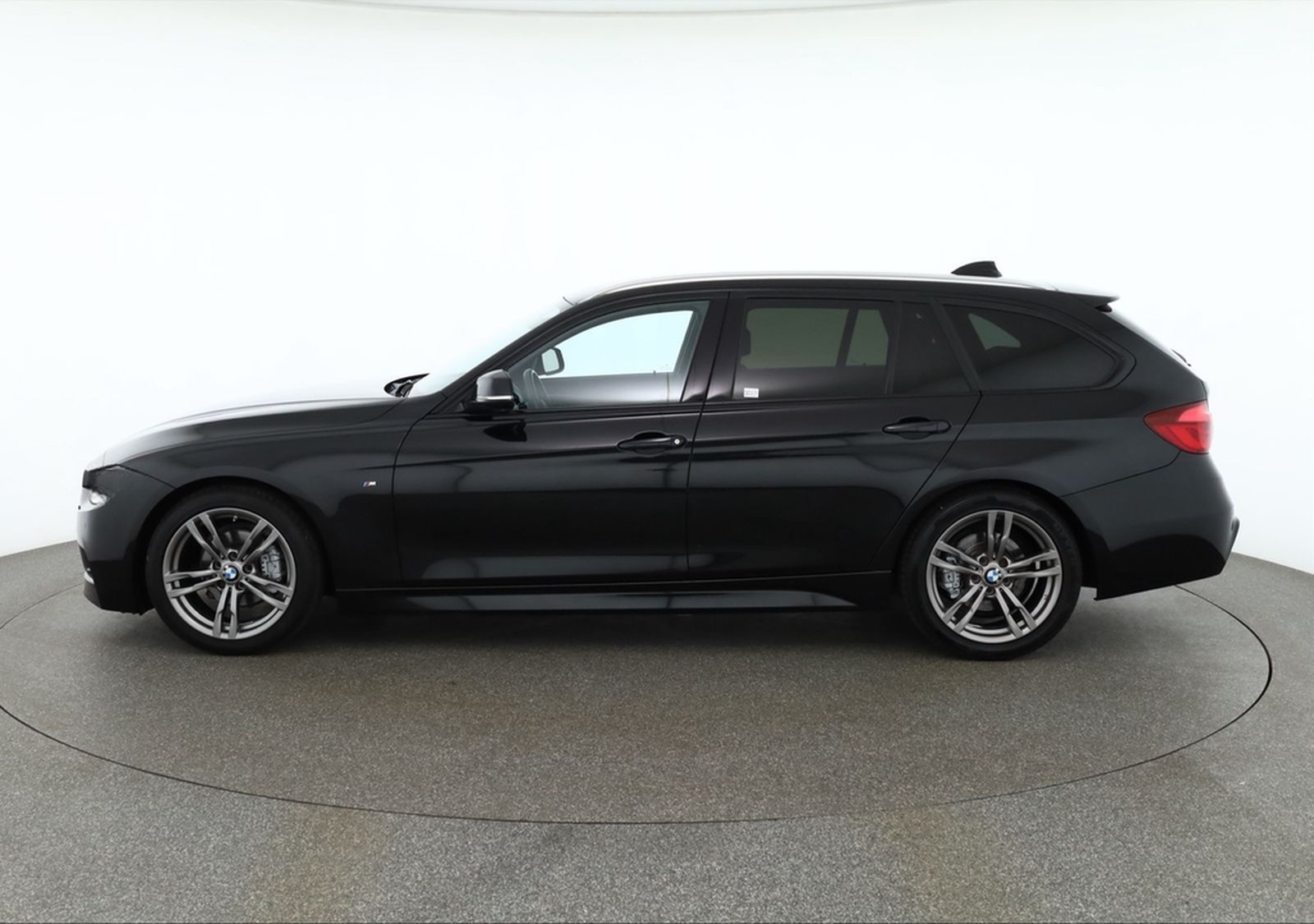 BMW 320i Touring M Sport LED Navi Sitzheizung DAB foto 2