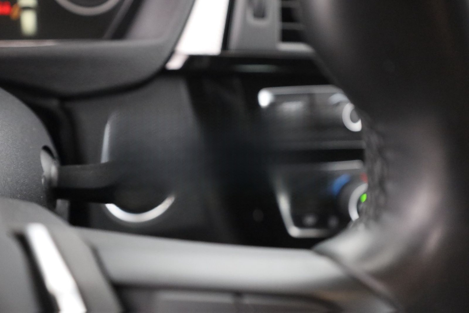 BMW 320i Touring M Sport LED Navi Sitzheizung DAB foto 19