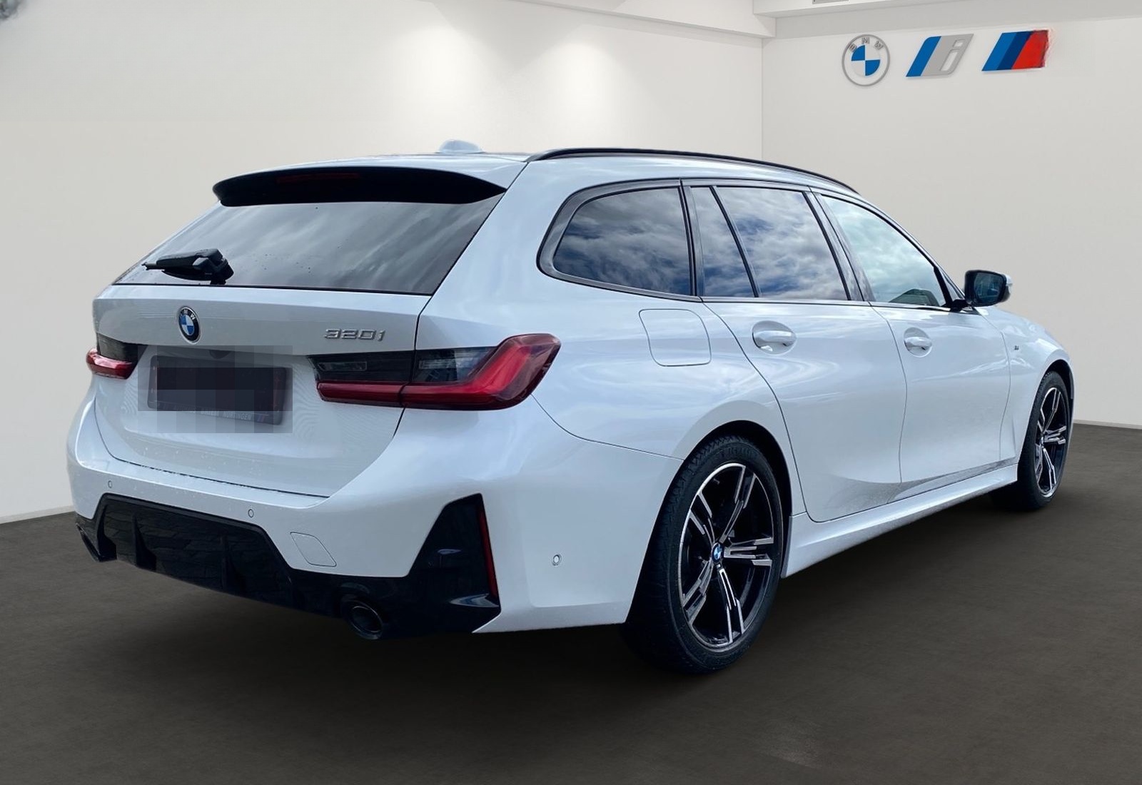 BMW 320i Touring M Sport, ab 249,- € mtl.Rate foto 3