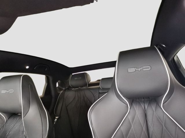 BYD Seal Design NAVI PANO ACC LEDER foto 18