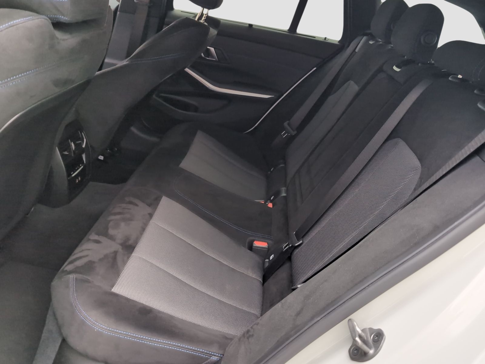 BMW 320d Touring M Sport LiveCockpitProf Kamera LED foto 7