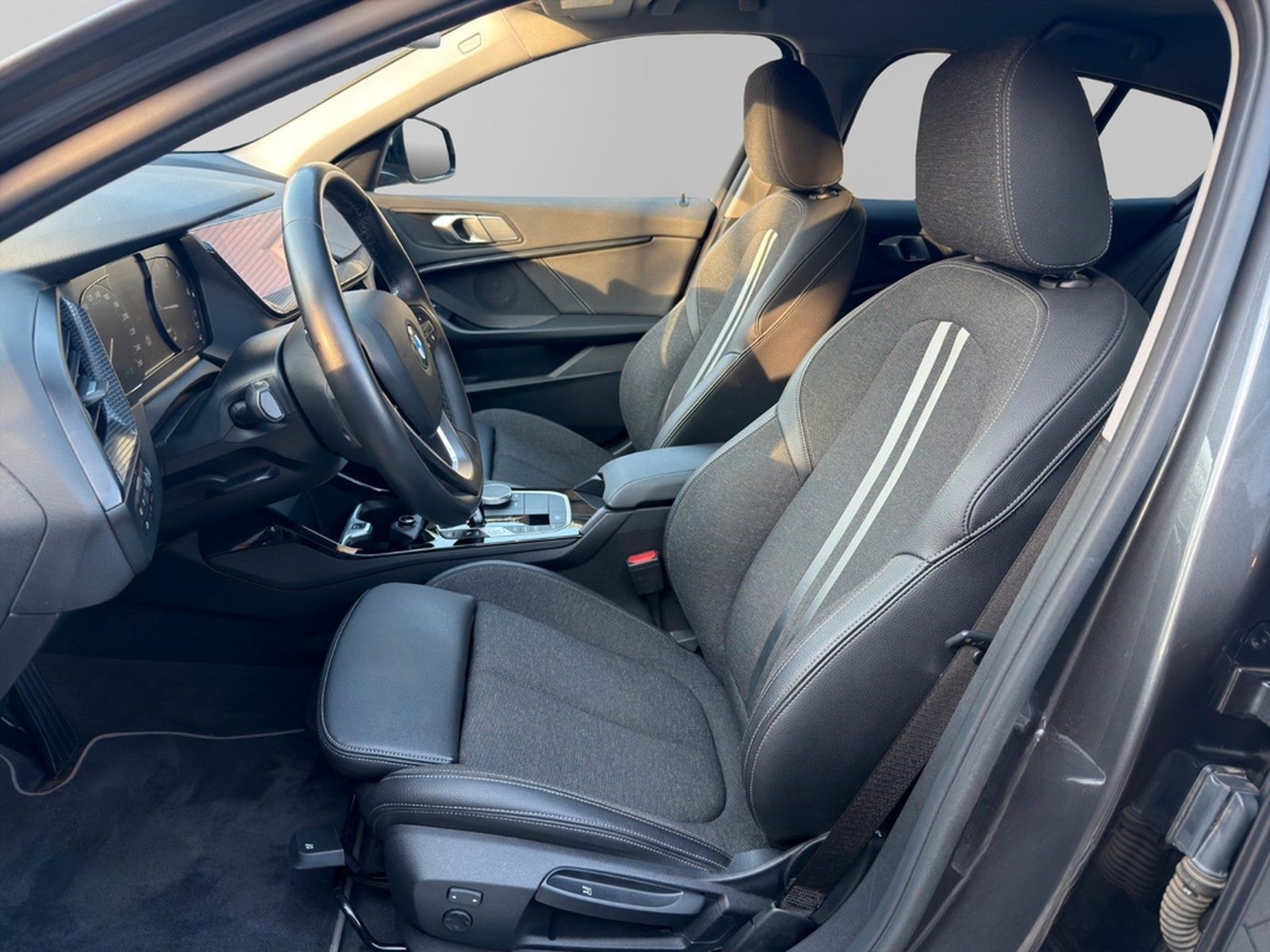 BMW 118 i Sport Line DSG LED SHZ PDC KLIMA foto 13