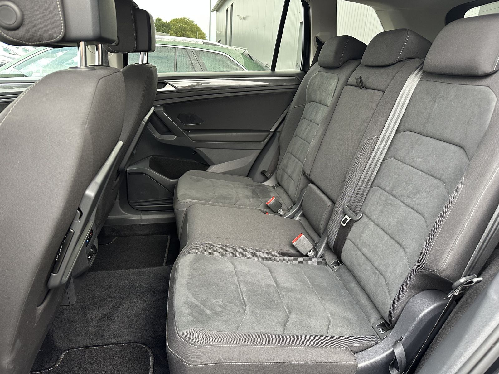 Volkswagen Tiguan Allspace 2.0 TDI 4M DSG HL NAV+LED+ACC+VC foto 10