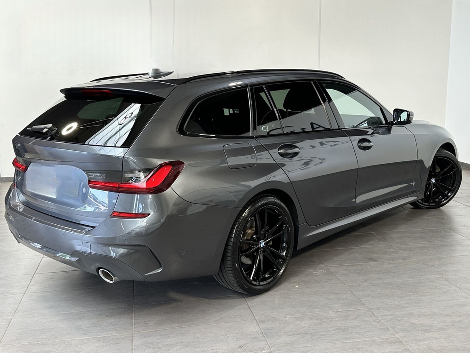 BMW 320d Touring M-Sport NAV+LASER+ACC+19ZO foto 4
