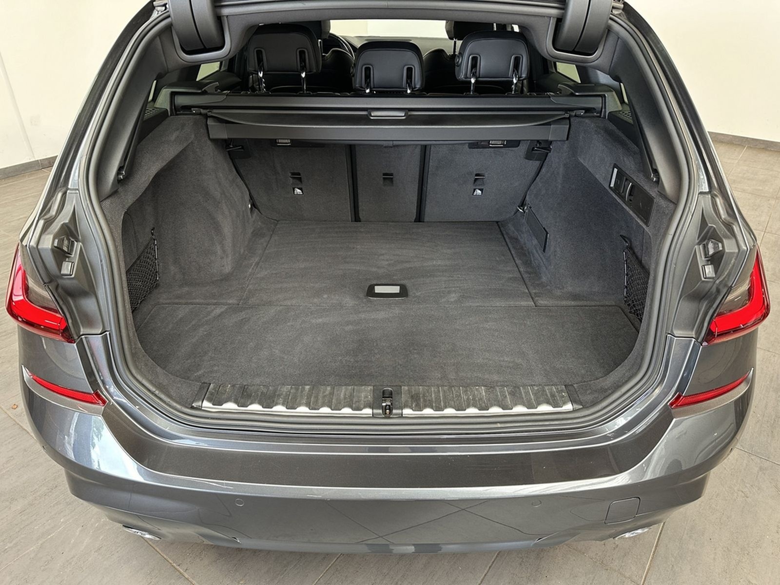 BMW 320d Touring M-Sport NAV+LASER+ACC+19ZO foto 6
