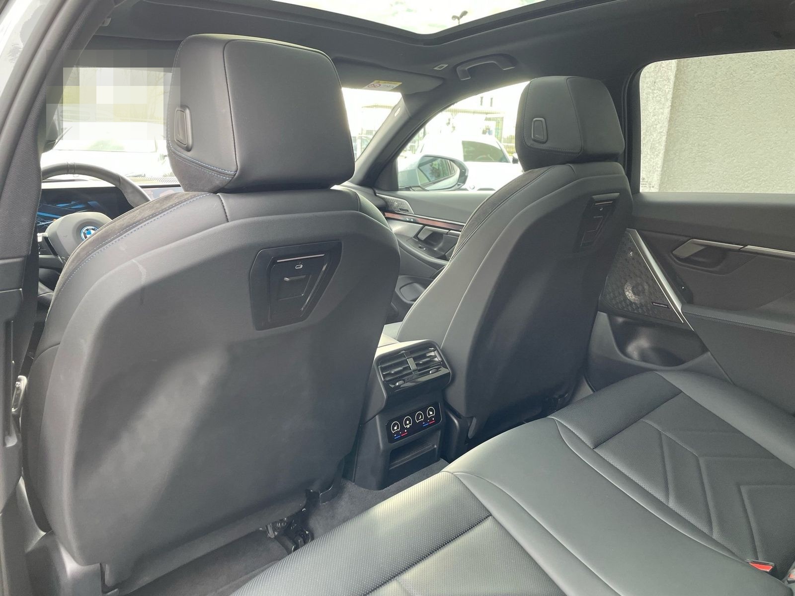 BMW 550e xDrive Tour M Sport || Pano AHK Autobahnass foto 21