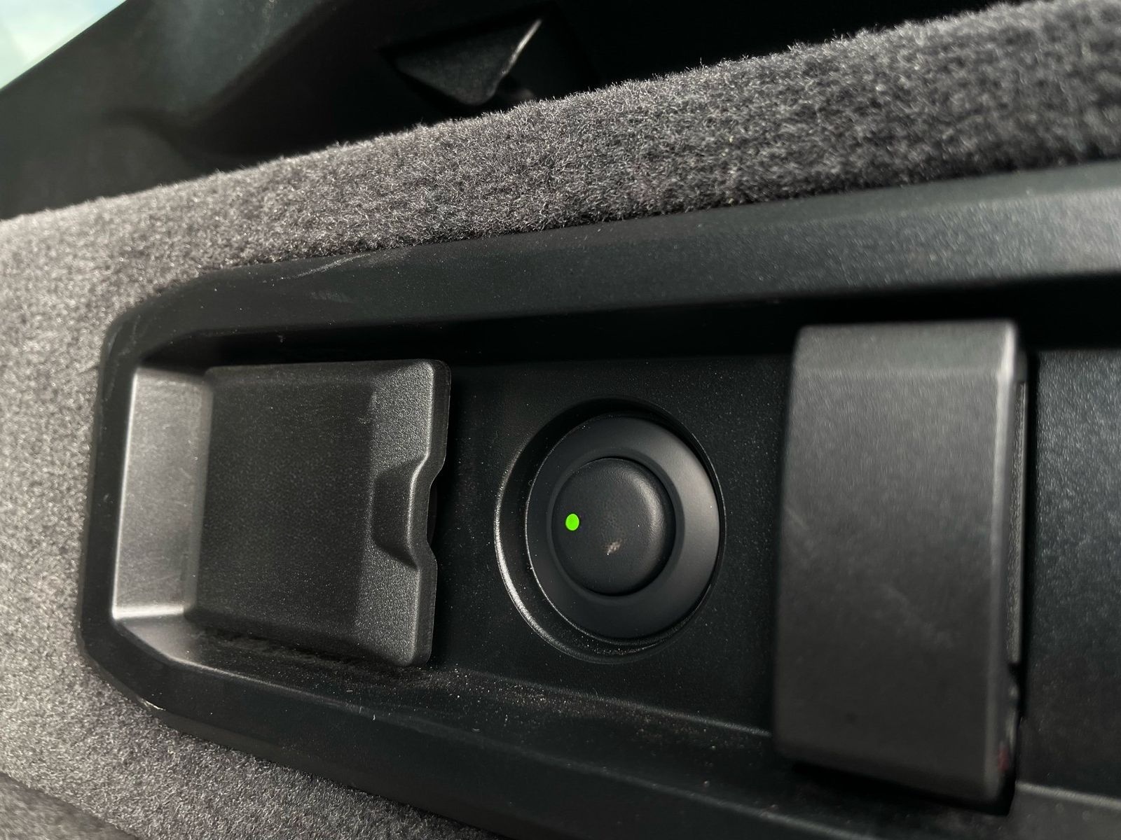 BMW 550e xDrive Tour M Sport || Pano AHK Autobahnass foto 25