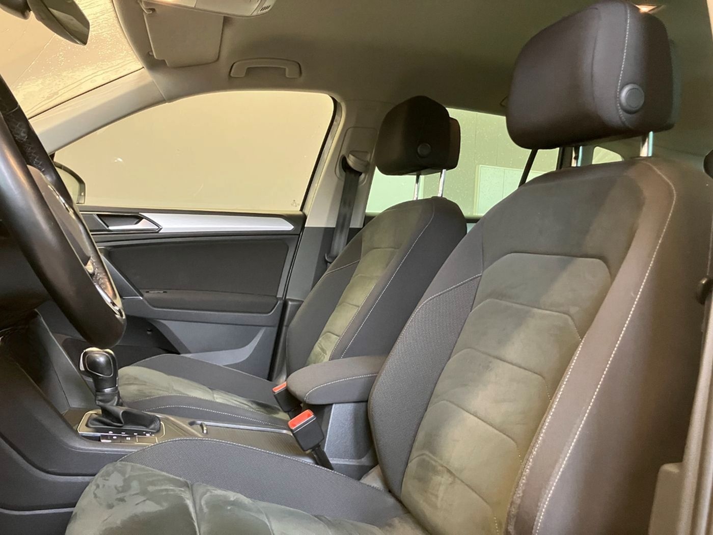 Volkswagen Tiguan 1.4 TSI Comfortline DSG AHK*LED*Navi*18'' foto 12