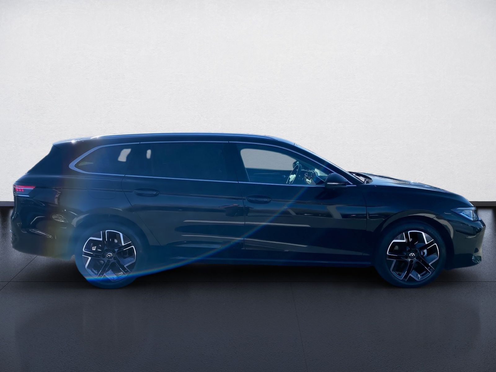 Volkswagen Passat Variant 2.0 TDI Elegance DSG Matrix Navi foto 7