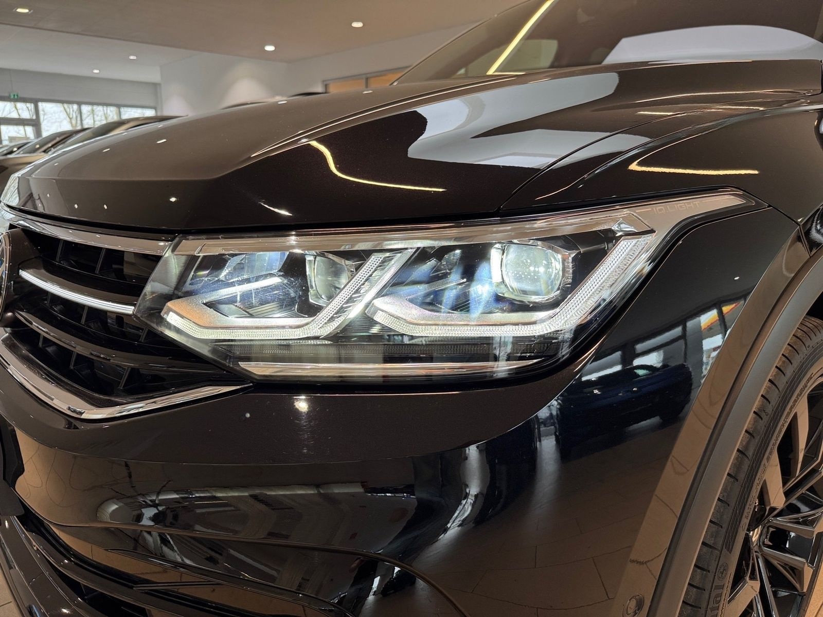 Volkswagen Tiguan Allspace 2.0 TDI R-Line 4M Stand.hz. AHK foto 13