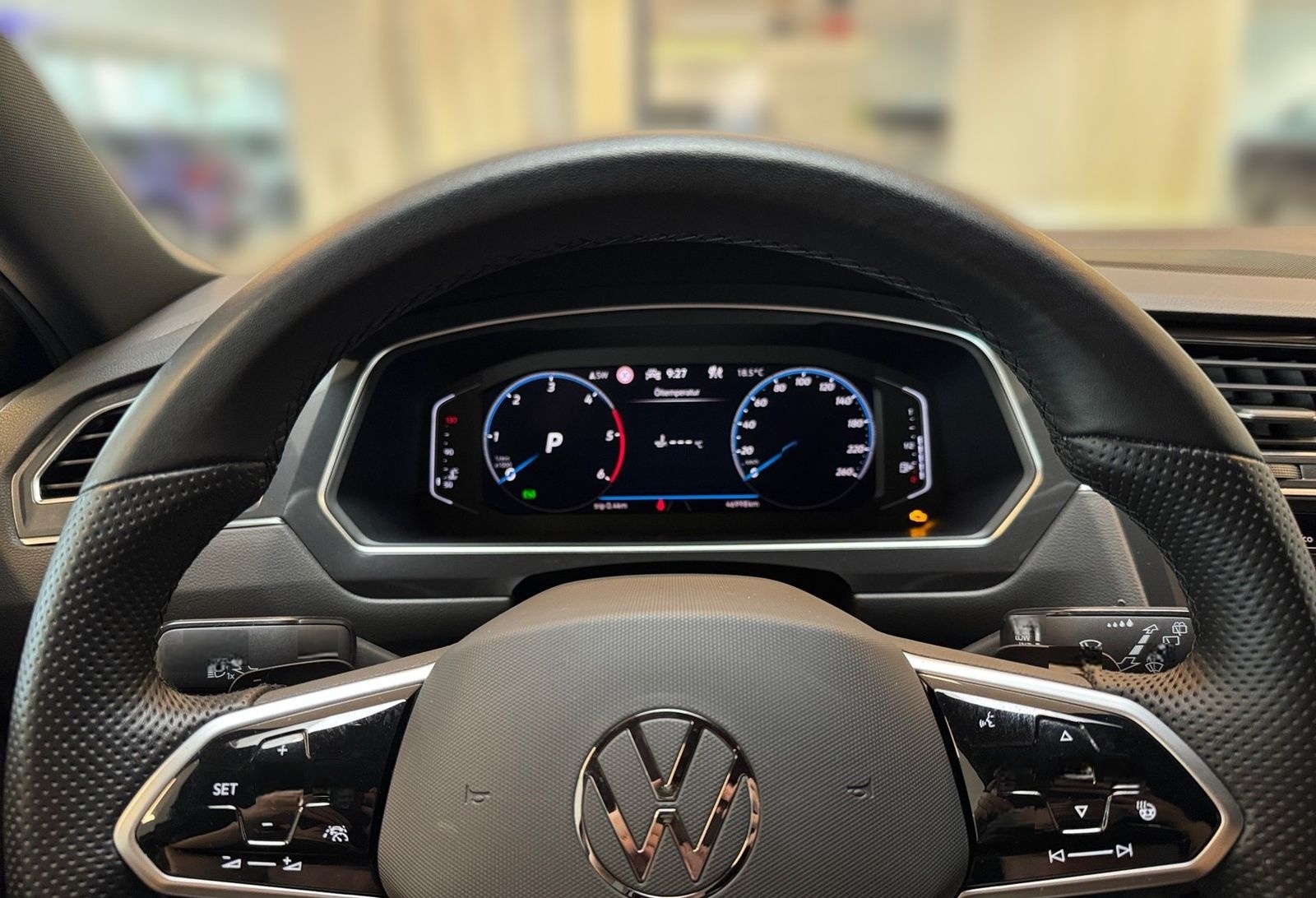 Volkswagen Tiguan Allspace 2.0 TDI R-Line 4M Stand.hz. AHK foto 16