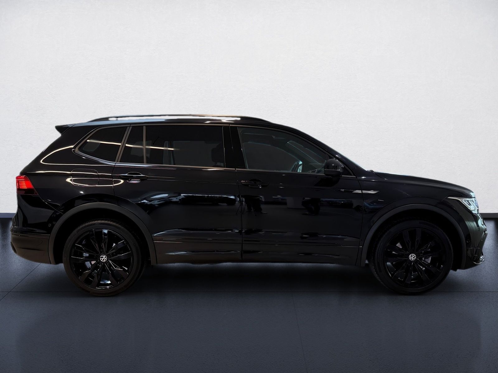 Volkswagen Tiguan Allspace 2.0 TDI R-Line 4M Stand.hz. AHK foto 7