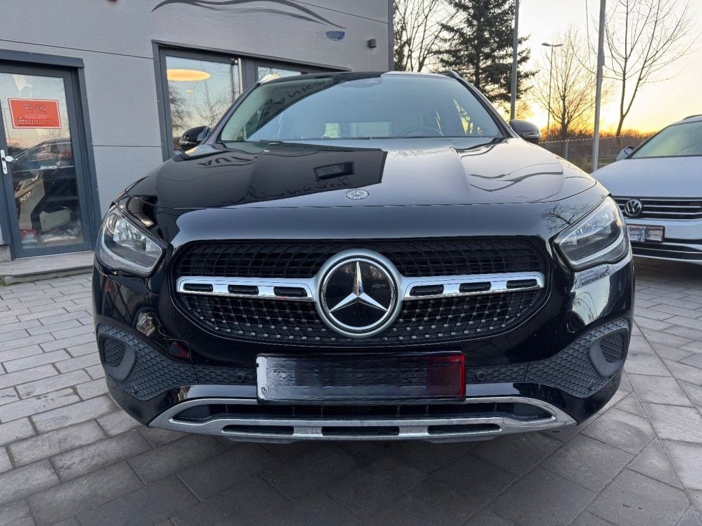 Mercedes-Benz GLA 200 d 4Matic Progressive *LEDER/AHK* foto 2
