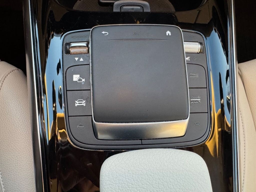 Mercedes-Benz GLA 200 d 4Matic Progressive *LEDER/AHK* foto 18
