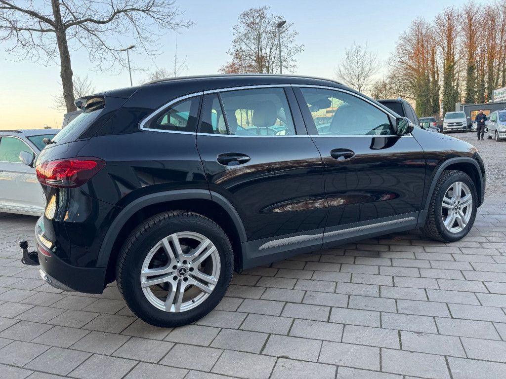 Mercedes-Benz GLA 200 d 4Matic Progressive *LEDER/AHK* foto 6