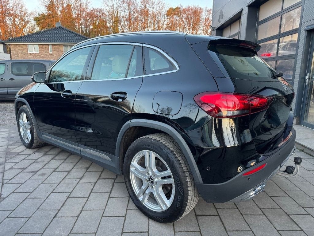 Mercedes-Benz GLA 200 d 4Matic Progressive *LEDER/AHK* foto 7