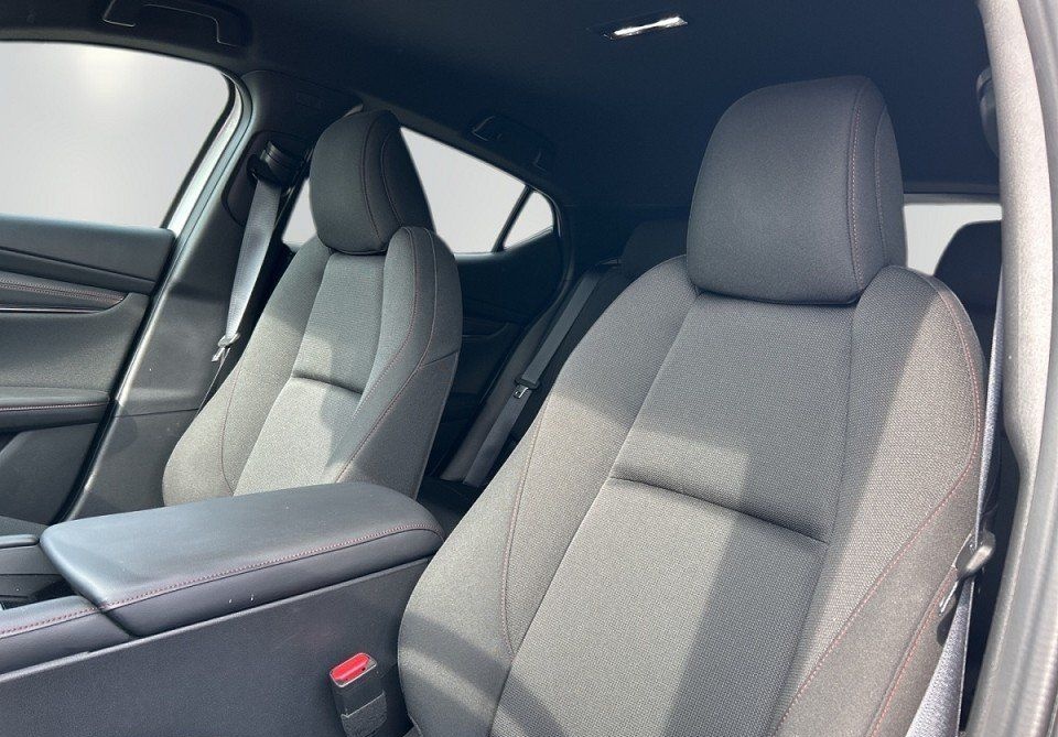 Mazda 3 2.5l "HOMURA" M Hybrid foto 11