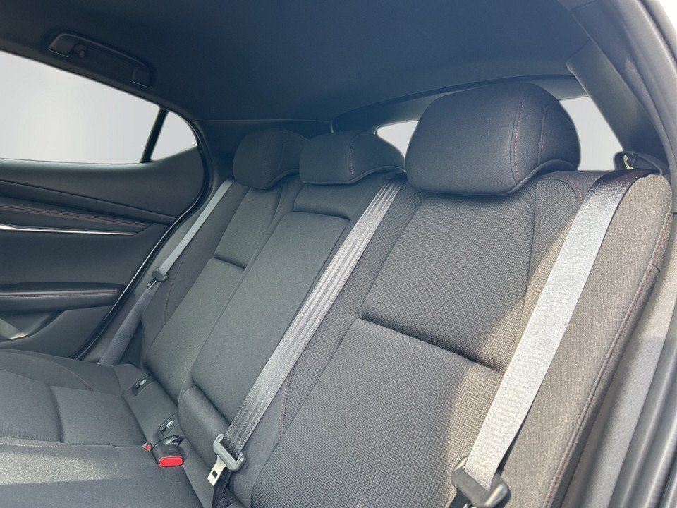Mazda 3 2.5l "HOMURA" M Hybrid foto 12