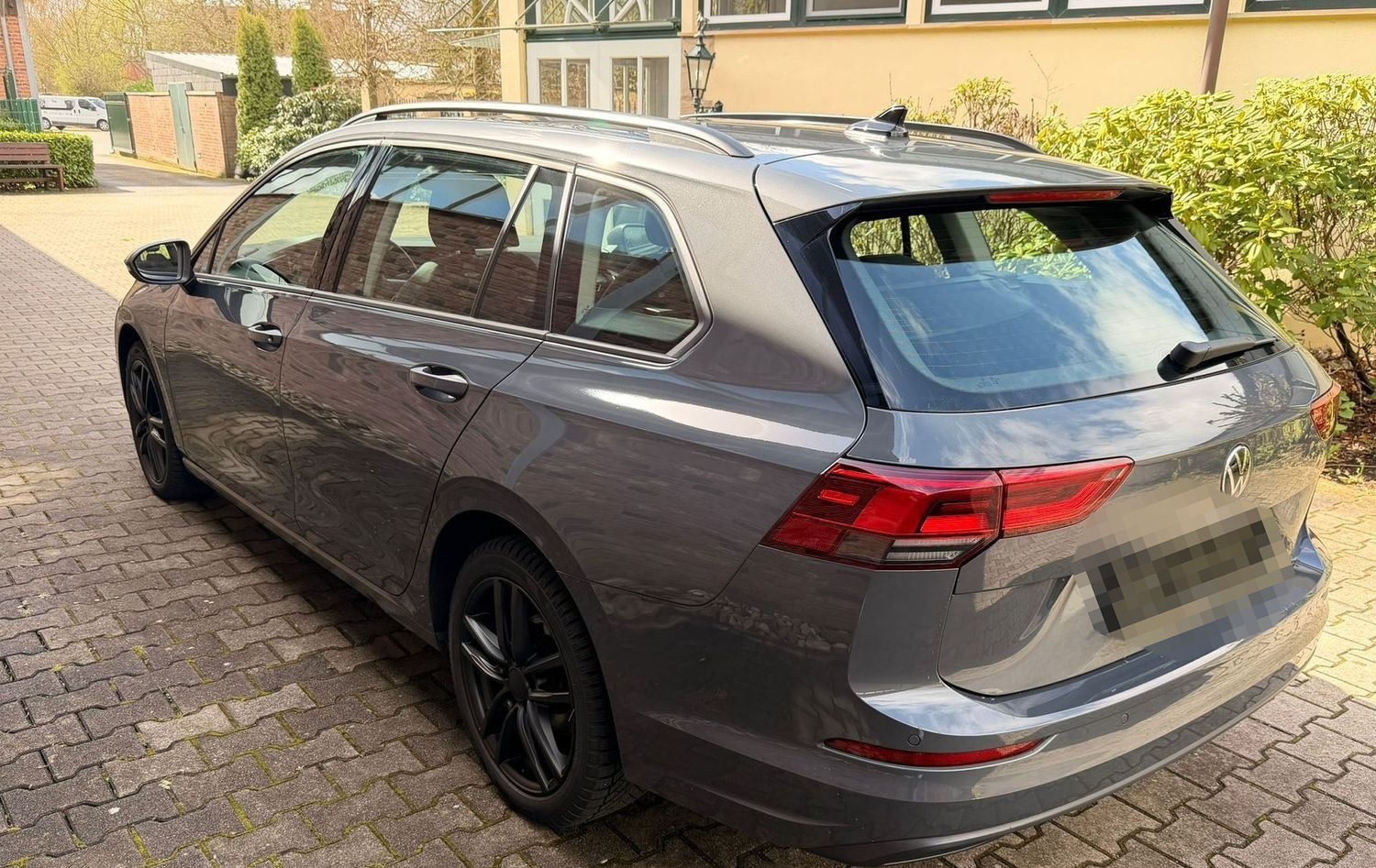 Volkswagen Golf Variant Life ACC / Harman-Kardon / Navi / A foto 4