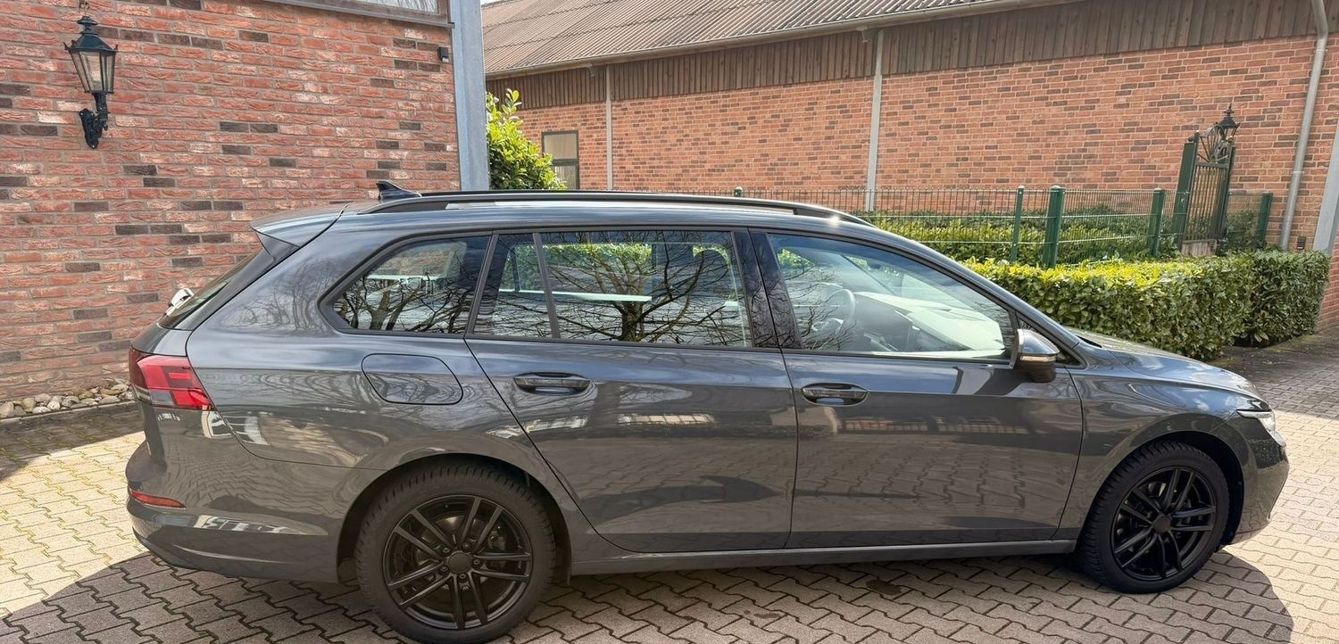 Volkswagen Golf Variant Life ACC / Harman-Kardon / Navi / A foto 10