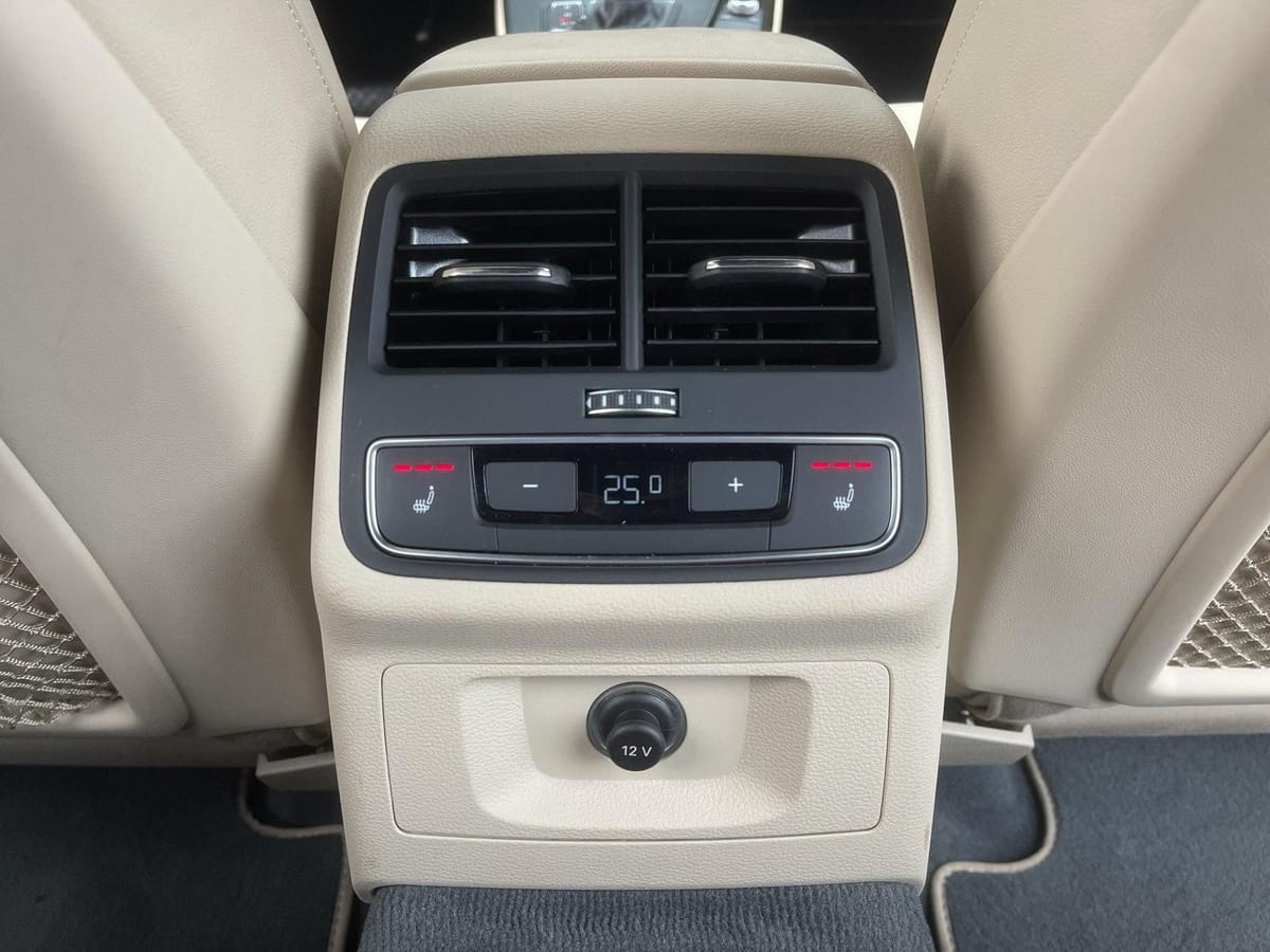 Audi A4 Avant 2.0 TDI S-Tronic quattro S Line LED B&O foto 18