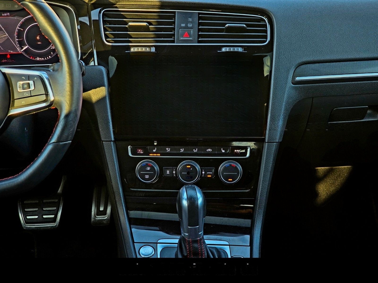 Volkswagen Golf VII GTI DSG Performance*STANDHEIZUNG*PANO* foto 11