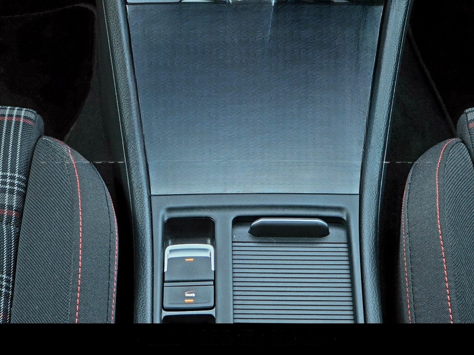 Volkswagen Golf VII GTI DSG Performance*STANDHEIZUNG*PANO* foto 14