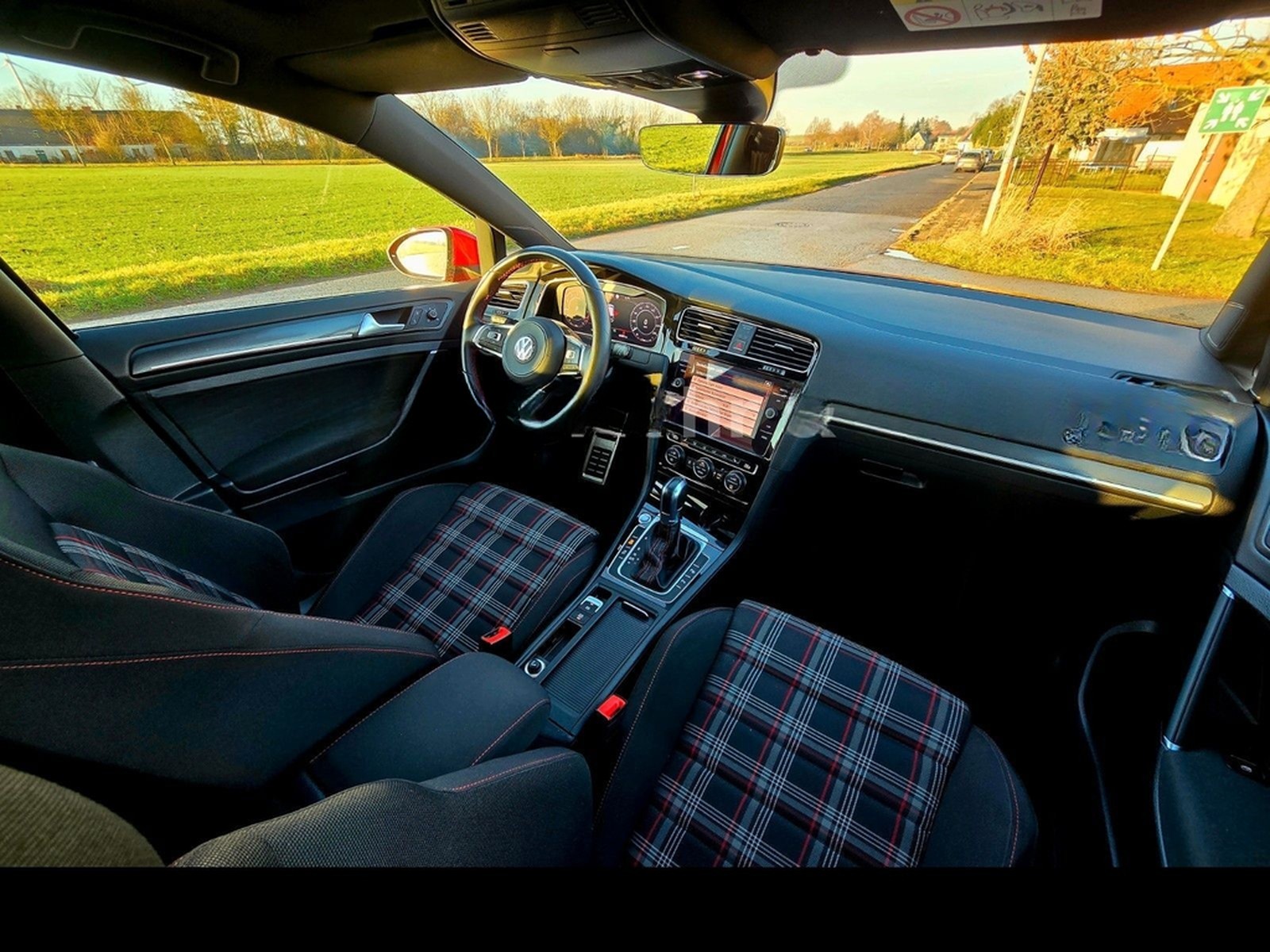 Volkswagen Golf VII GTI DSG Performance*STANDHEIZUNG*PANO* foto 27