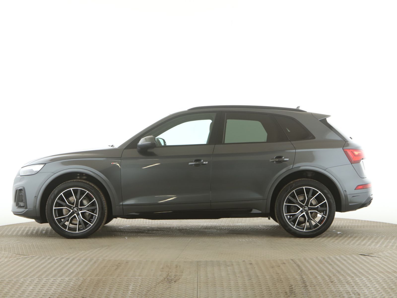 Audi Q5 50 TDI quattro S line Pano+AHK+Matrix+RFK+MMI foto 5