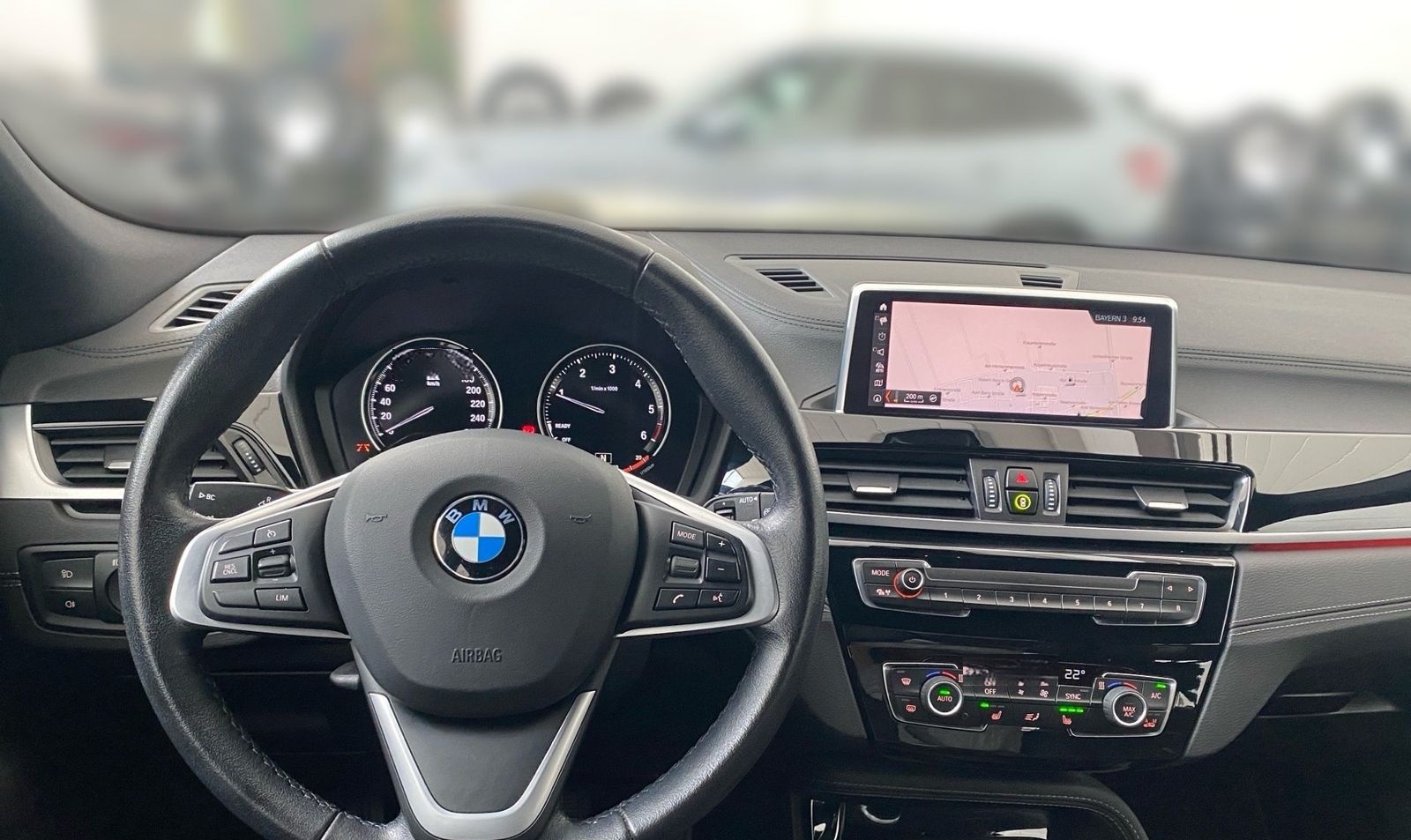 BMW X2 sDrive18d Advantage Plus Navi LED DA AHK PA foto 3