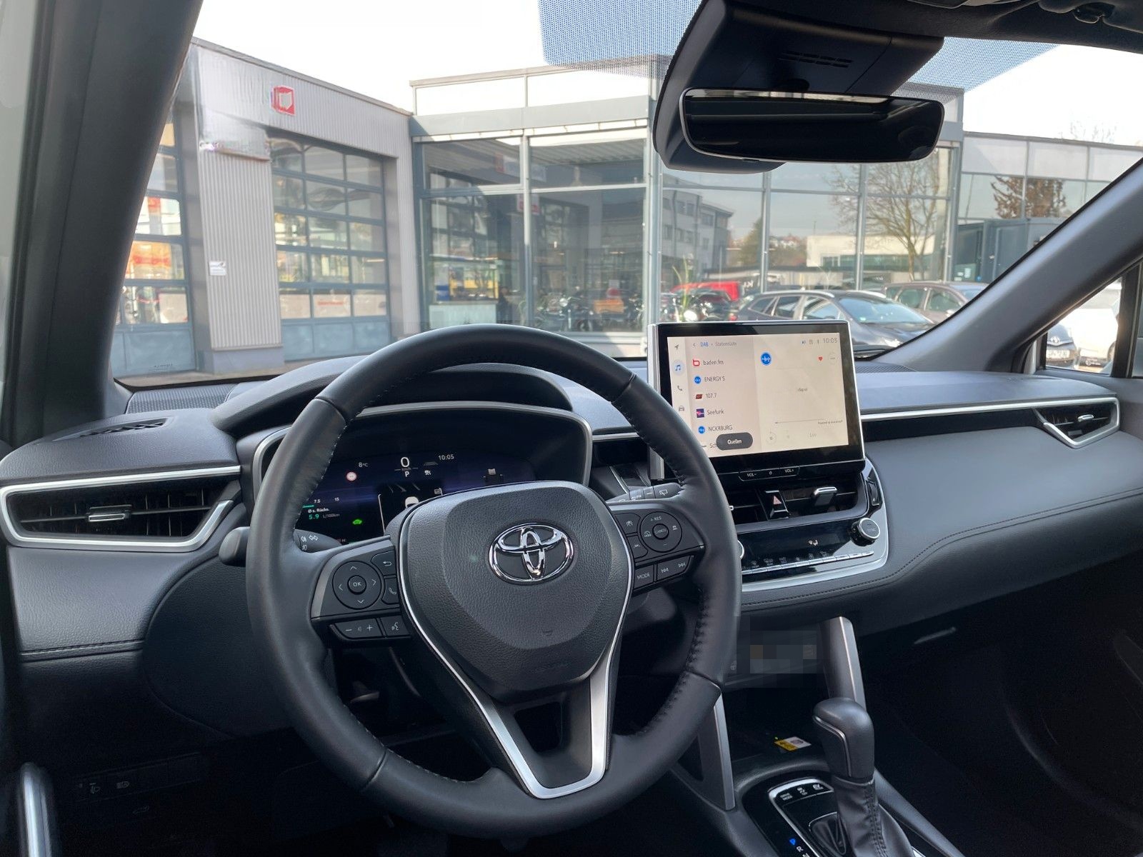 Toyota Corolla Cross Hybrid AWD Team Deutschland foto 11