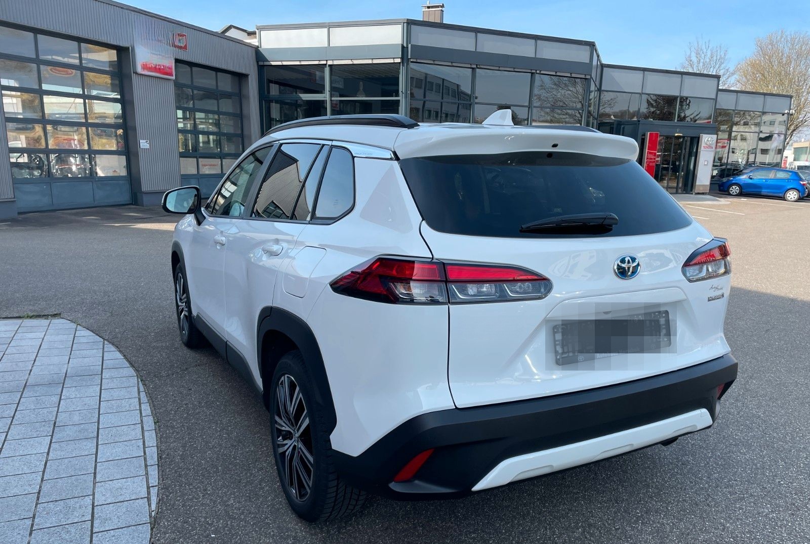Toyota Corolla Cross Hybrid AWD Team Deutschland foto 5
