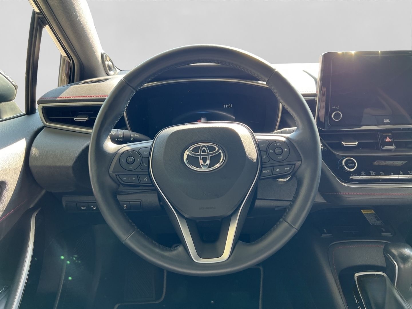 Toyota Corolla 2.0 Hybrid Lounge Allwetterreifen foto 8