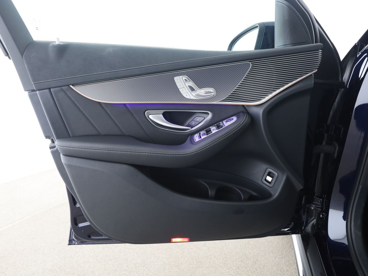 Mercedes-Benz EQC 400 4M AMG HUD Schiebedach Memory LED Navi foto 13