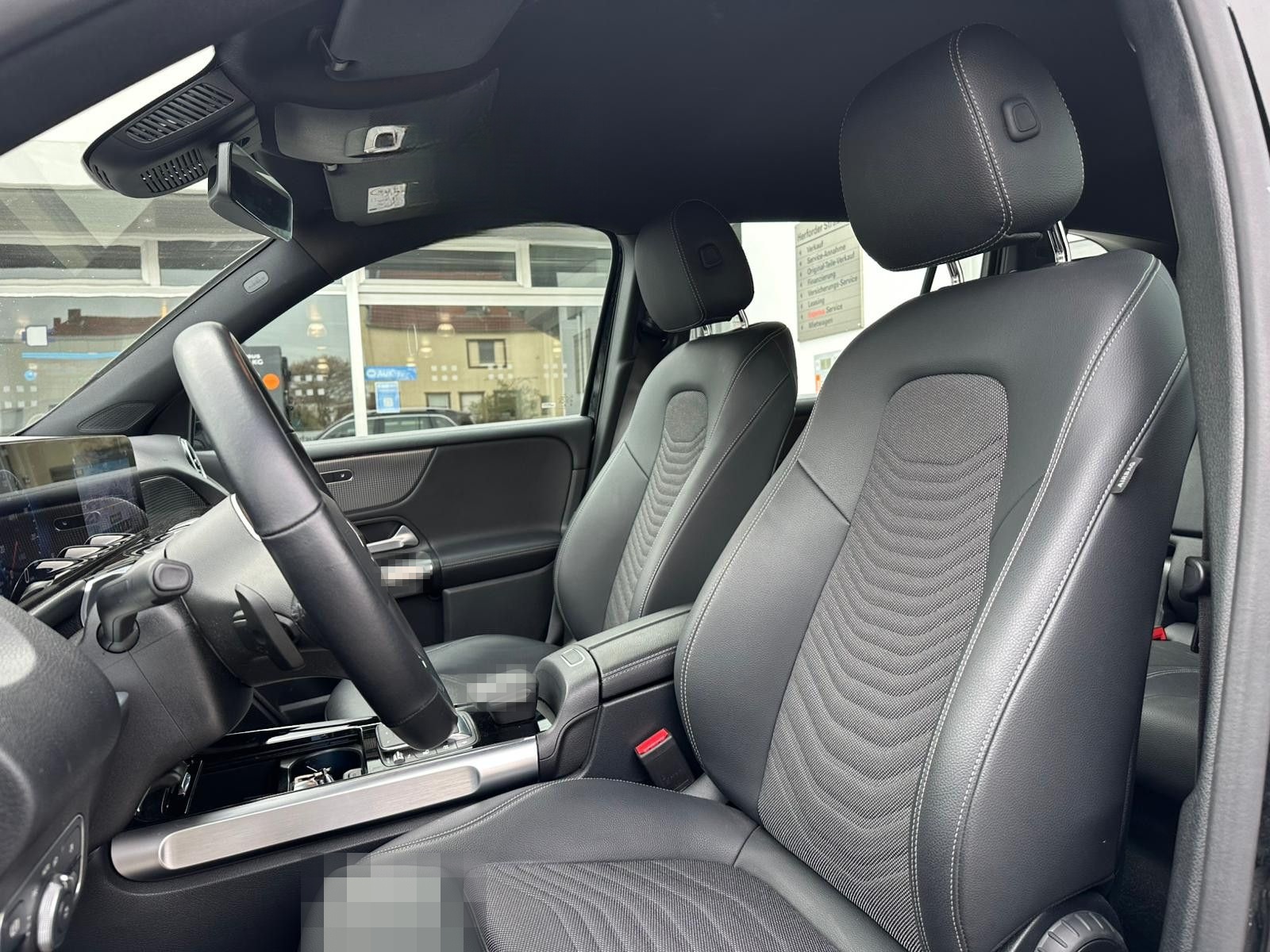 Mercedes-Benz GLB220d KAMERA MBUX PROGRESSIVE TEILLEDER foto 10