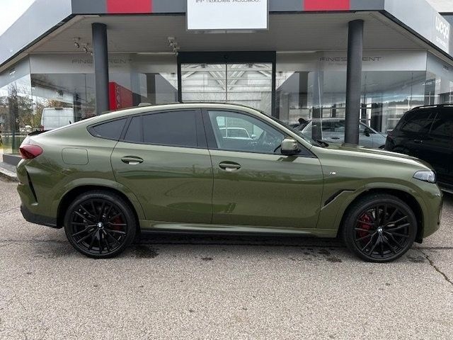 BMW X6 xDrive30d/URBAN GREEN/BOWER&WILKINS/CARBON foto 5