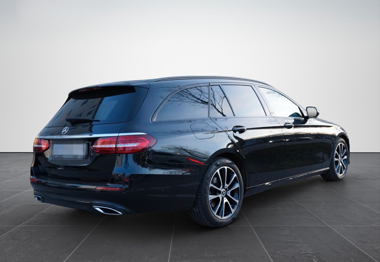 Mercedes-Benz E 220d T/Avantgarde/Led/ACC/360°/Burmester/Night foto 15