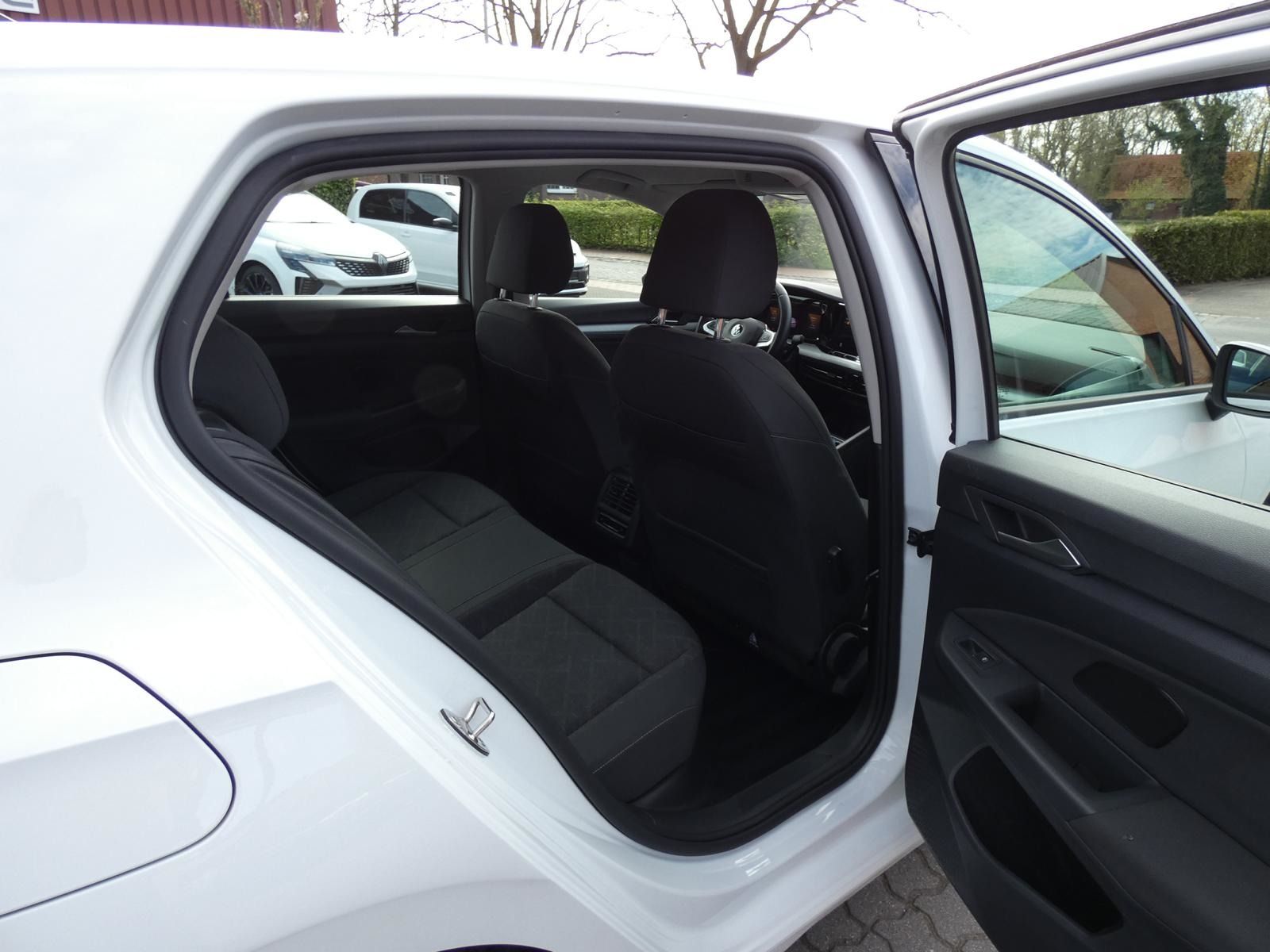 Volkswagen Golf 1.5 eTSI ''LIFE'' DSG NAV LED RFK LM STHZ P foto 11