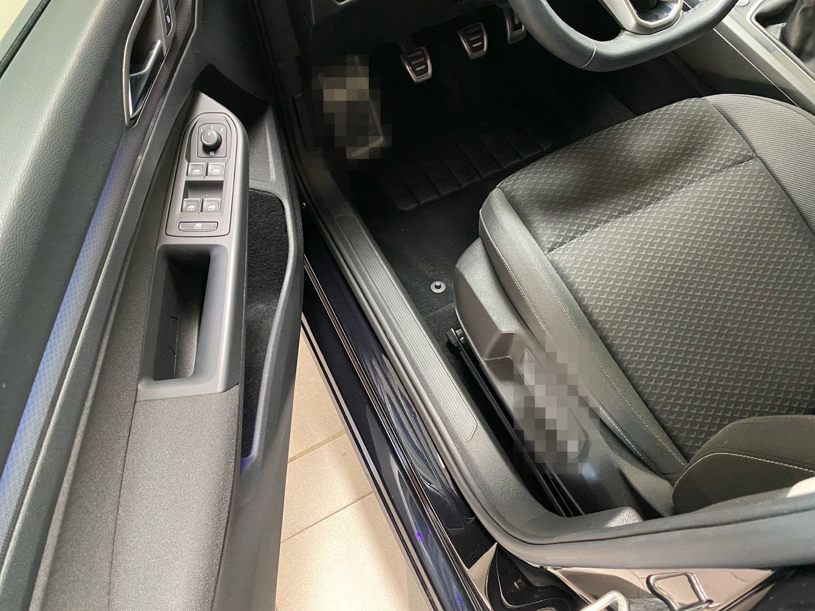 Volkswagen Golf VIII 1.5 TSI Active ACC AppConnect LED Navi foto 20