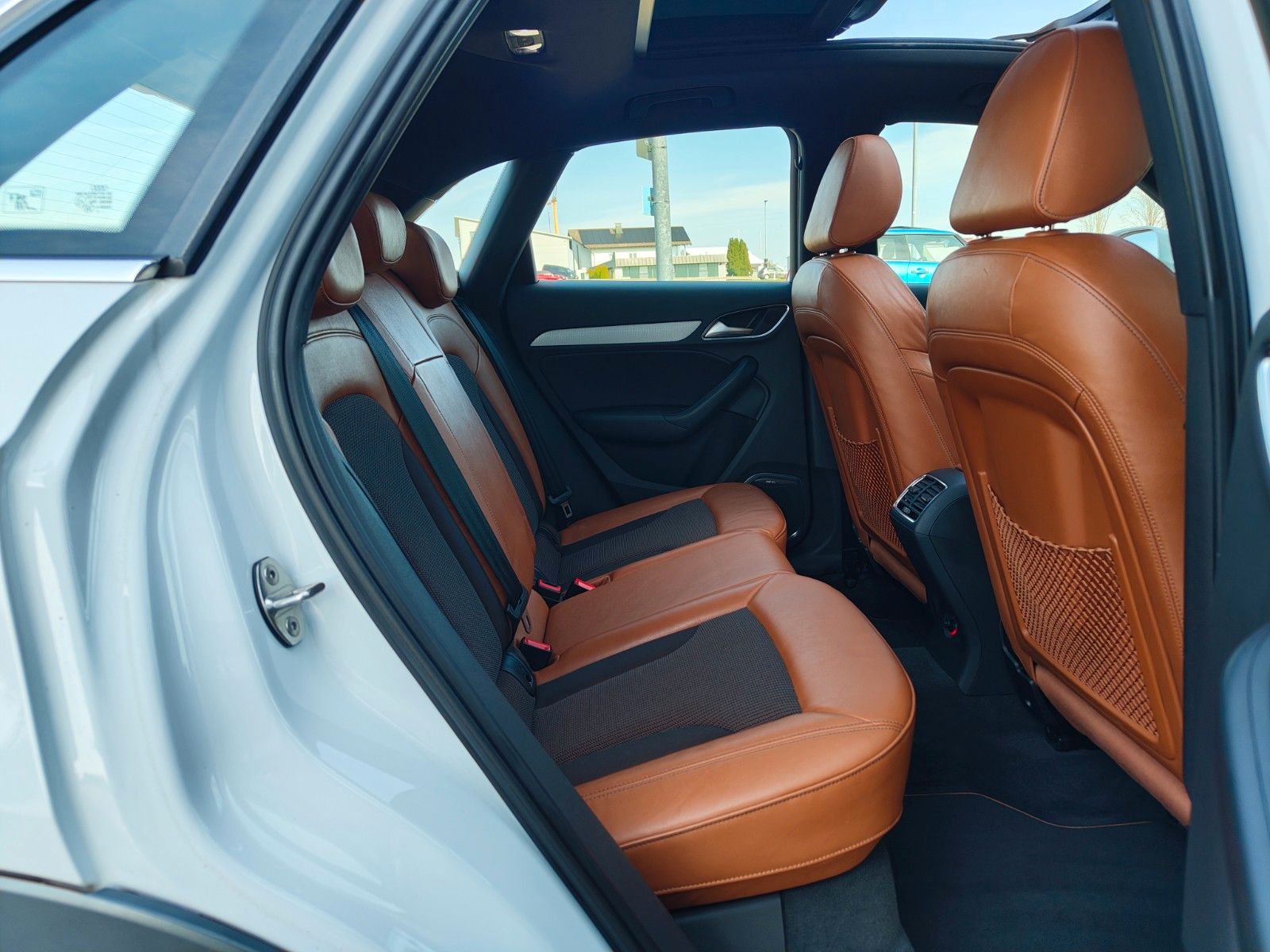 Audi Q3 2.0 TDI quattro 184 PS "design" SHZ/AHK/PANO foto 15