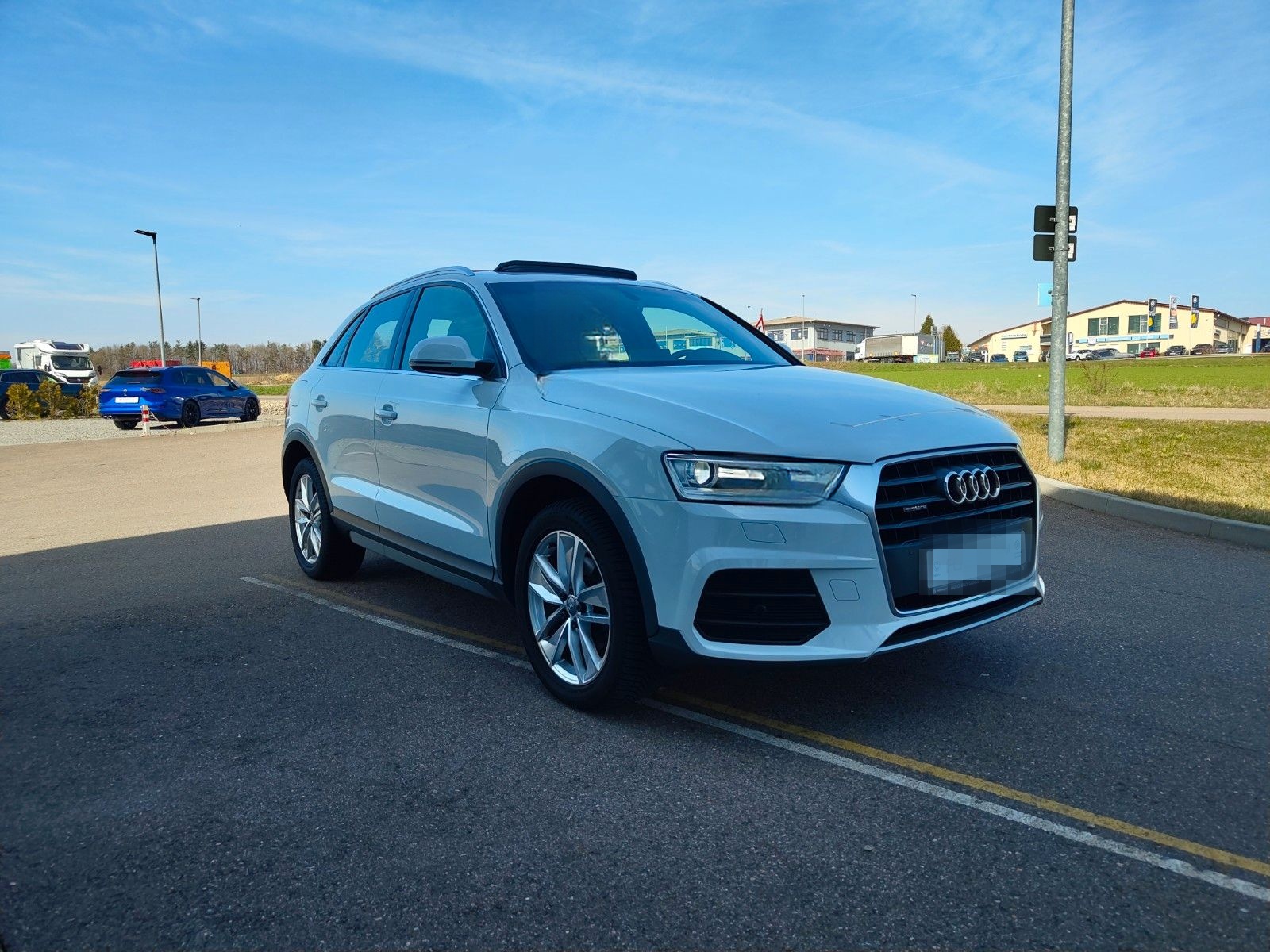 Audi Q3 2.0 TDI quattro 184 PS "design" SHZ/AHK/PANO foto 3