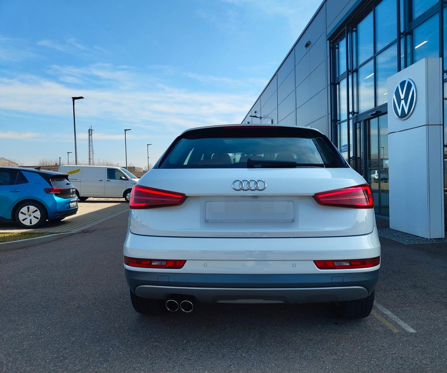 Audi Q3 2.0 TDI quattro 184 PS "design" SHZ/AHK/PANO foto 6