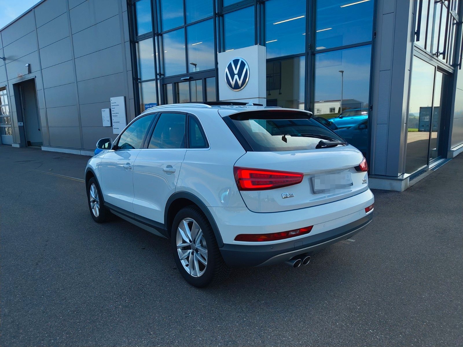 Audi Q3 2.0 TDI quattro 184 PS "design" SHZ/AHK/PANO foto 7