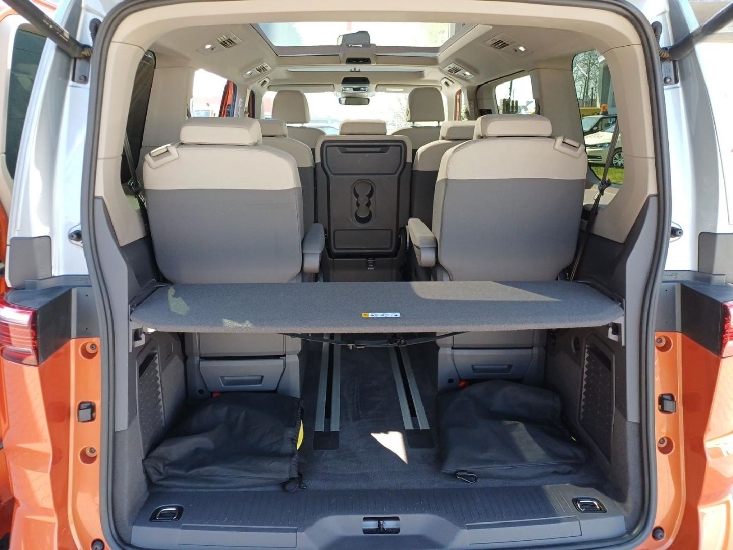 Volkswagen T7 Multivan 1.4 TSI eHybrid ''Energetic'' 7-Sitz foto 12