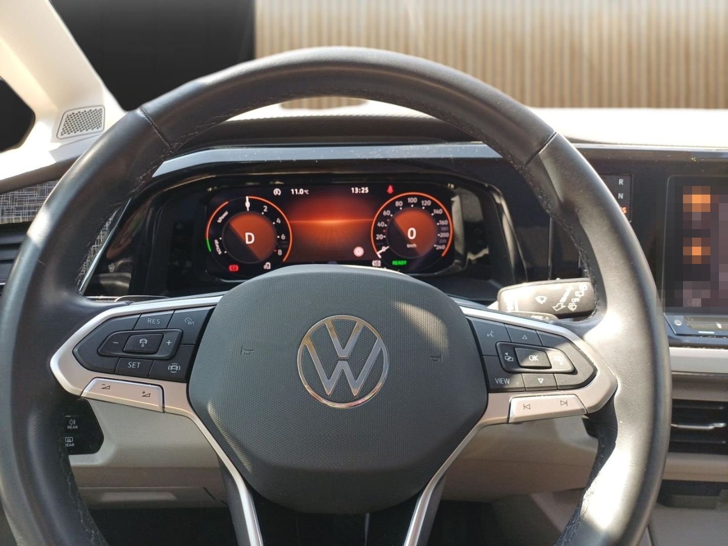 Volkswagen T7 Multivan 1.4 TSI eHybrid ''Energetic'' 7-Sitz foto 8
